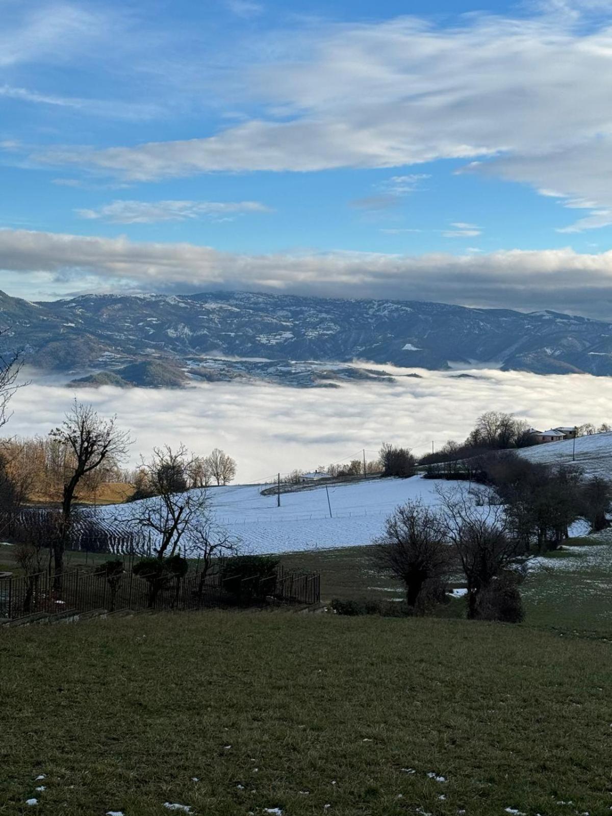 Casa Del Giglio A Cadelmonte Villa Valle  Buitenkant foto